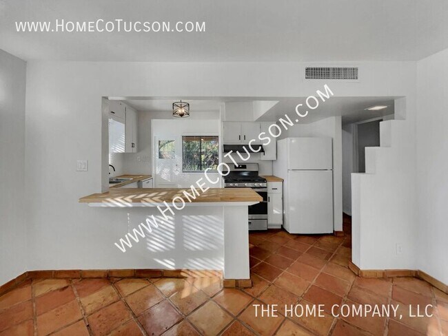Building Photo - 1509 E Blacklidge Dr