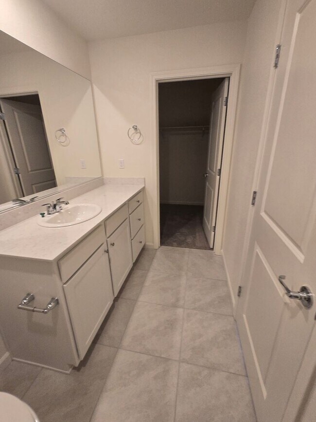Building Photo - New home ready to rent in Dayton, $2350 per month