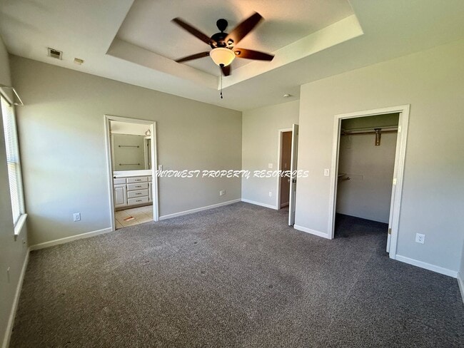 Building Photo - Beautiful 3 Bed, 2 Bath Ranch Home with Fireplace & Fenced Yard in Grandview!