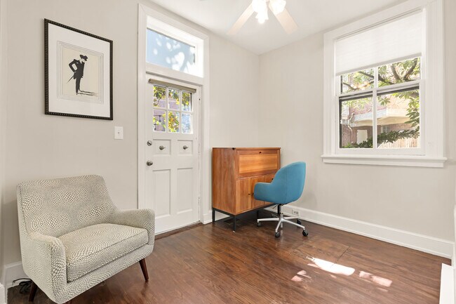 Building Photo - 1740 R St NW