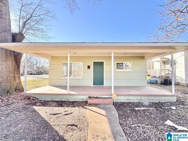 Building Photo - 5624 Avenue Q