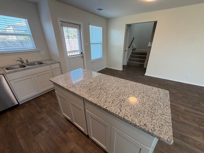 Building Photo - Redbird Ranch/ DR Horton Home For rent