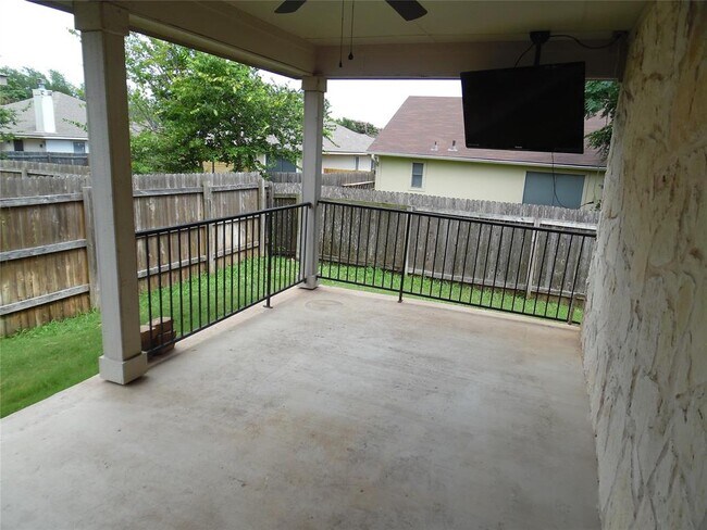 Building Photo - 1217 Peregrine Way