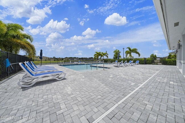 Building Photo - 640 Veridian Cir NW