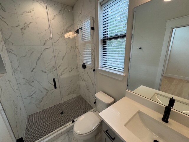 Building Photo - 1101 1/2 Fiesta St