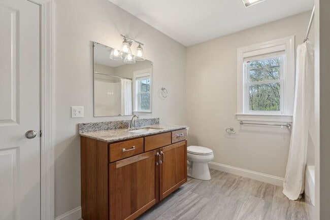 Building Photo - 2 Lodge Dr