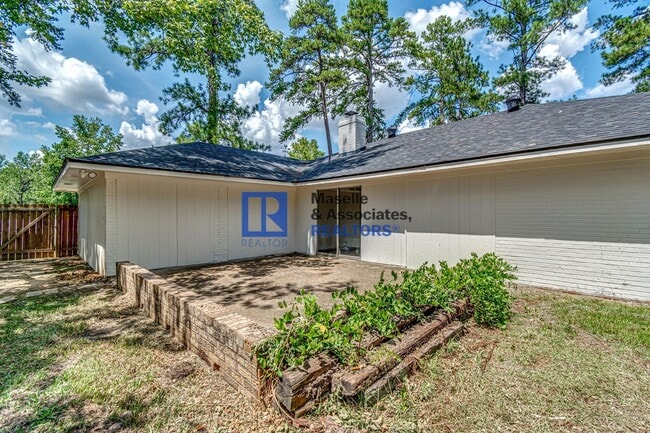 Building Photo - 4 Bed/2 Bath Home in Crossgates in Brandon