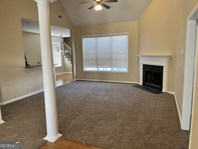 Building Photo - 99 High Pt N Dr