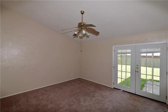 Building Photo - 1720 Panola Dr