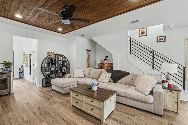 Building Photo - 414 Grand Oaks Rd