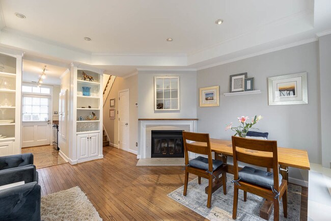 Primary Photo - 800 Wolfe St