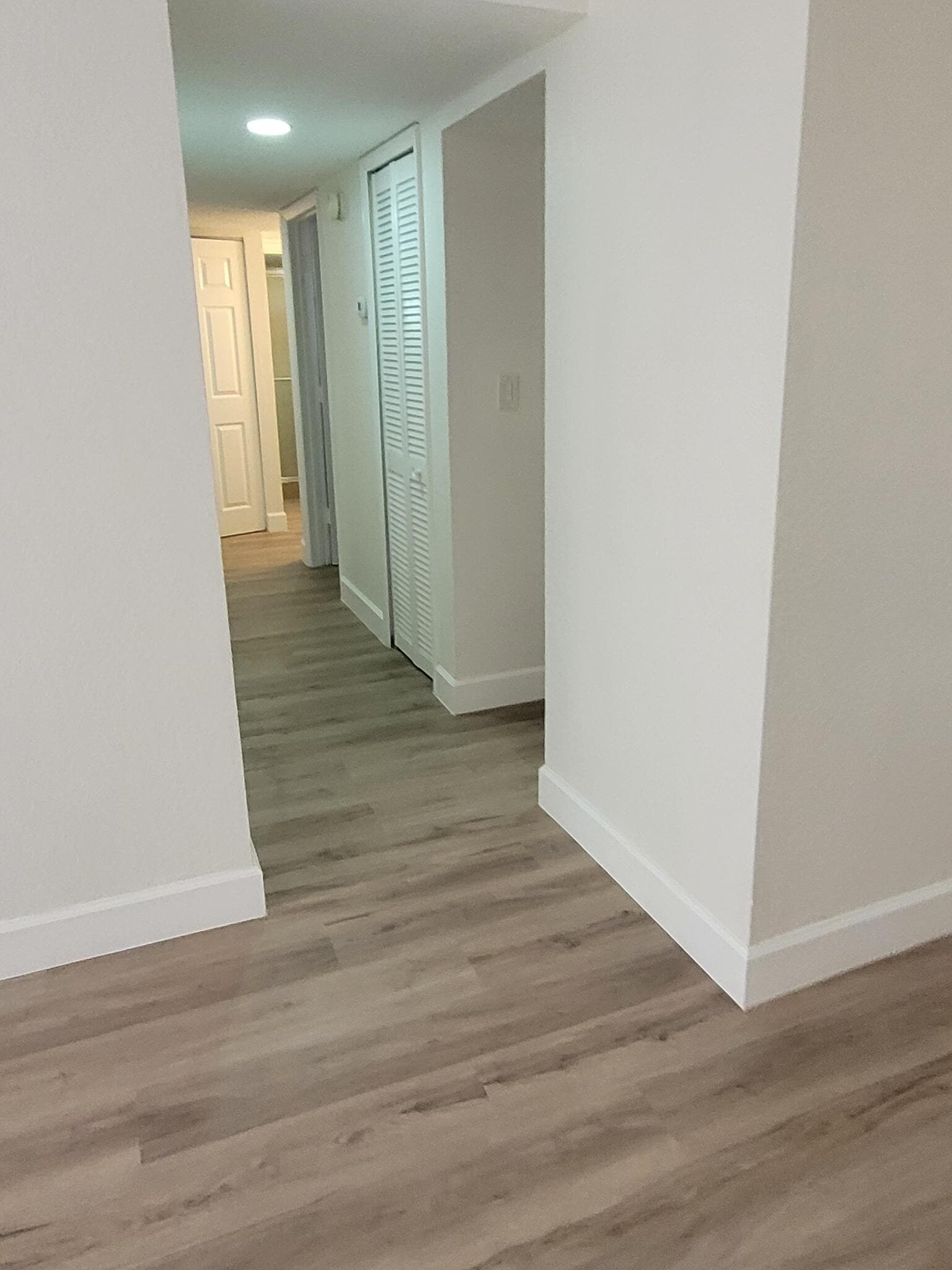 Hallway to Bedrooms - 8860 Fontainebleau Blvd
