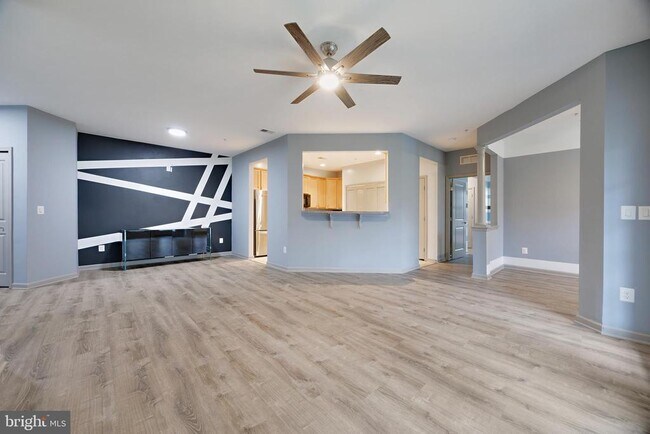 Building Photo - 8390 Ice Crystal Dr