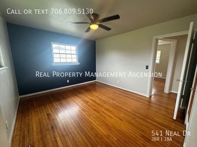 Building Photo - 541 Neal Dr