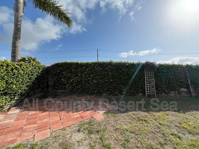 Building Photo - 5832 Nordina Dr
