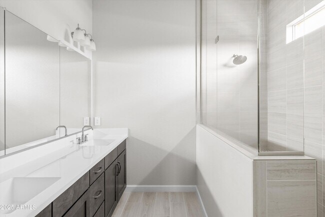 Building Photo - 21425 N 59th St