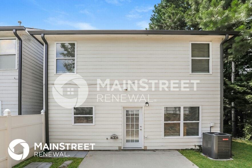 Building Photo - 4830 Tangerine Cir