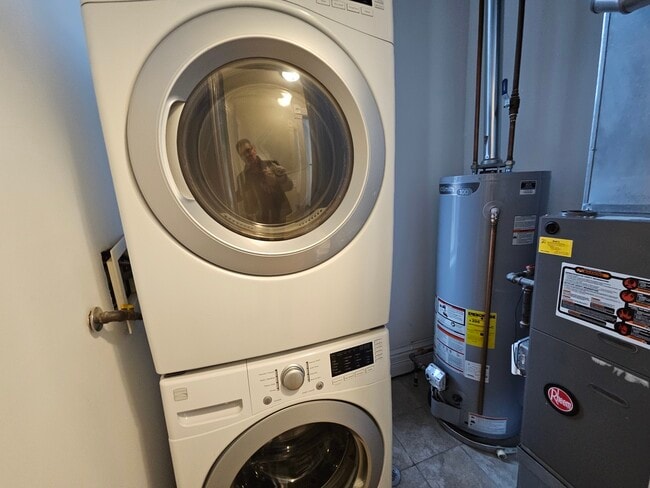 Building Photo - 2000 S Ashland Ave