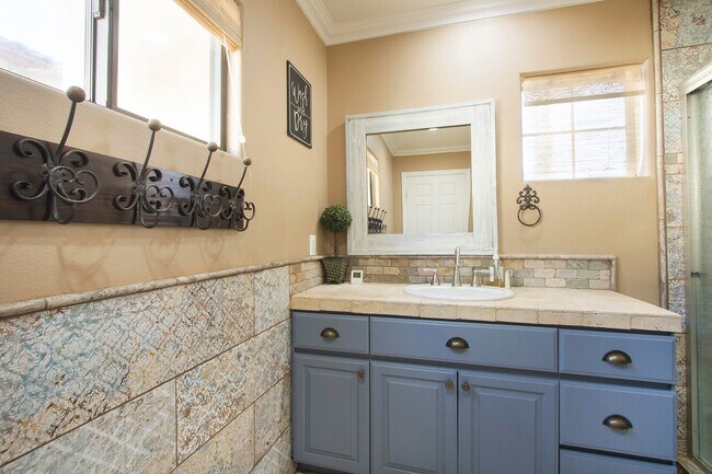 Building Photo - 57669 Santa Rosa Trail