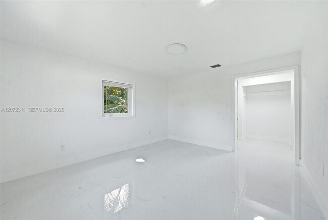 Building Photo - 399 NW 98th St