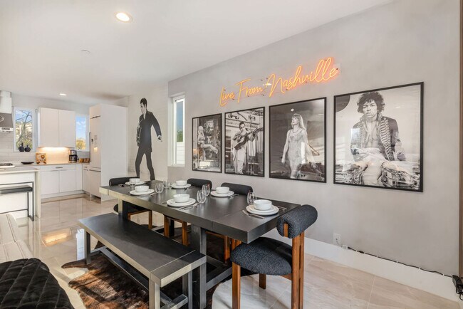 Building Photo - 48 Fern Ave