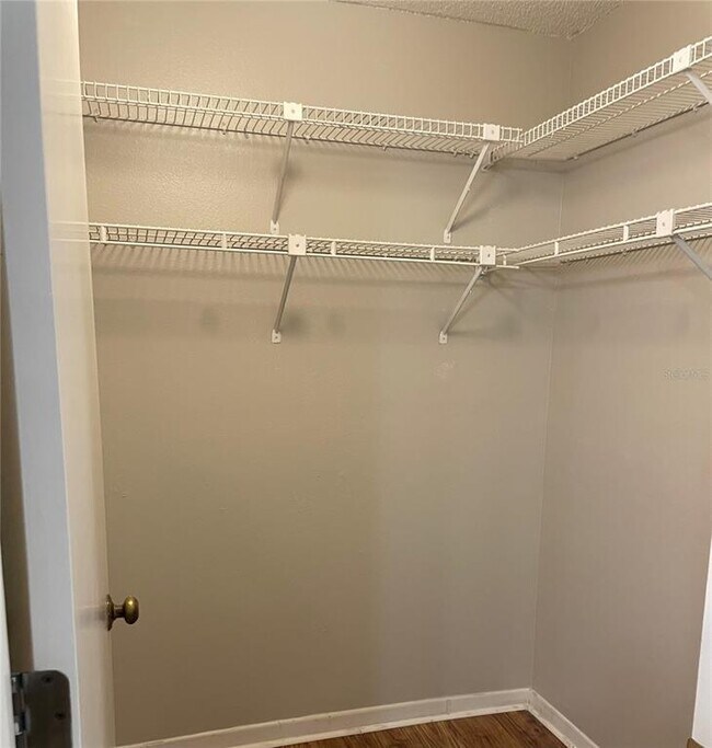 Building Photo - 1086 Sanabel Ct