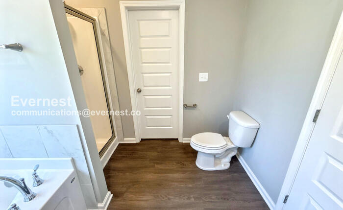 Building Photo - 1207 Trestle Dr