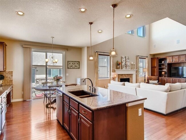Building Photo - 10732 Hillsboro Cir