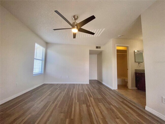 Building Photo - 5144 Conroy Rd