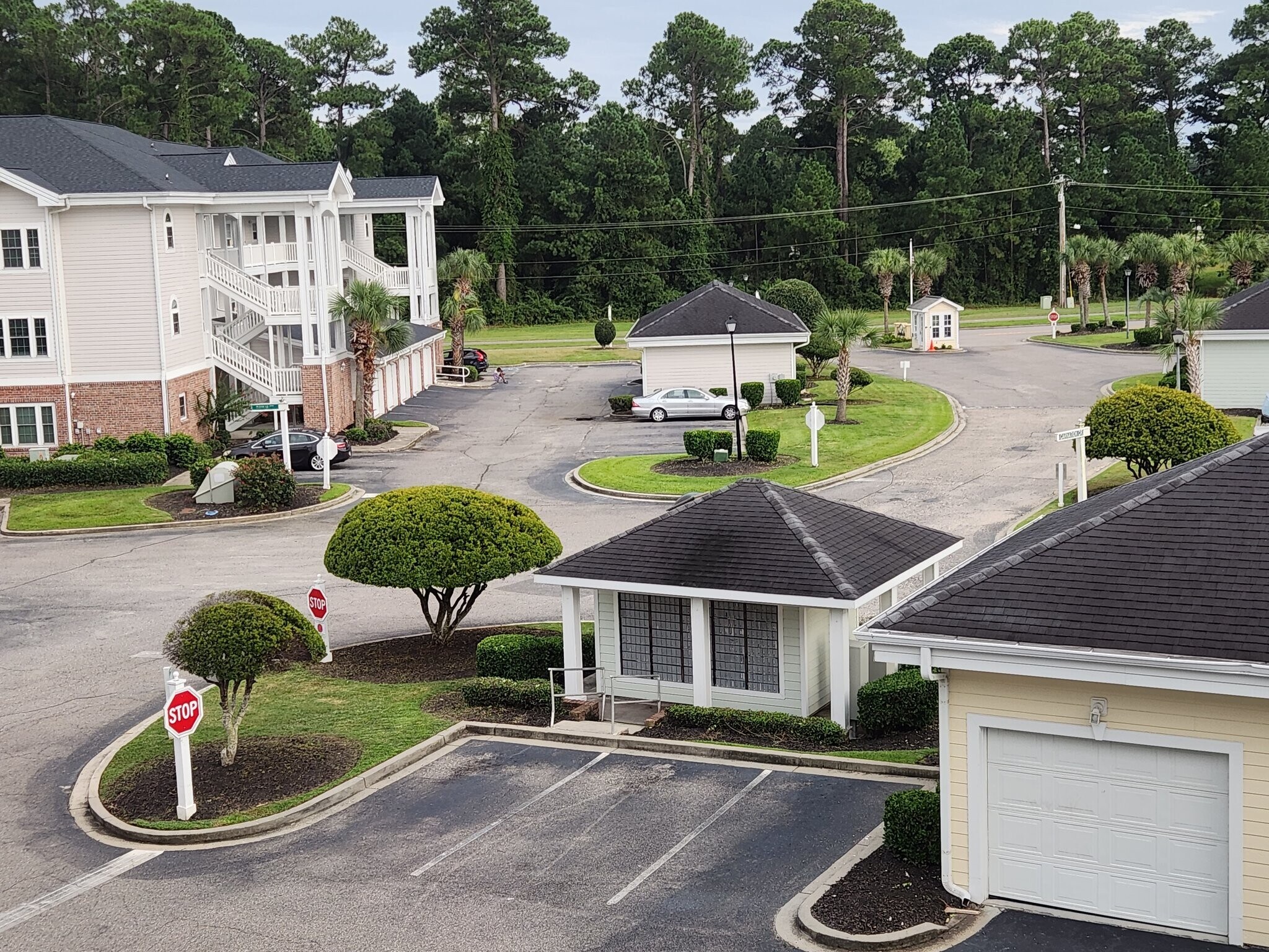 Building Photo - 4830 Carnation Cir