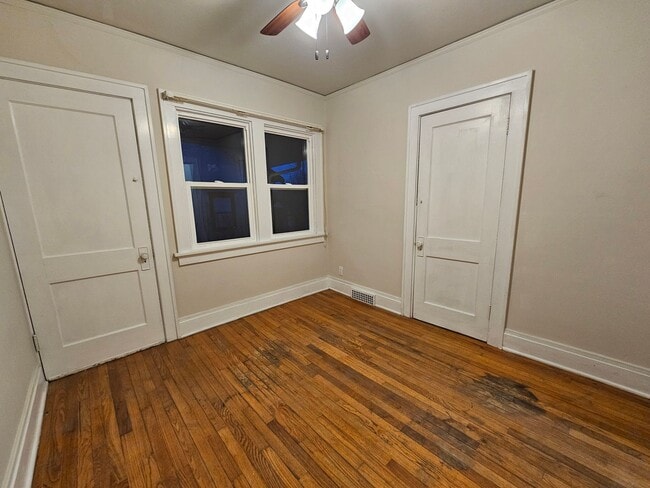 Building Photo - 3 Bedroom, Great SE location, near Mt Vernon Road