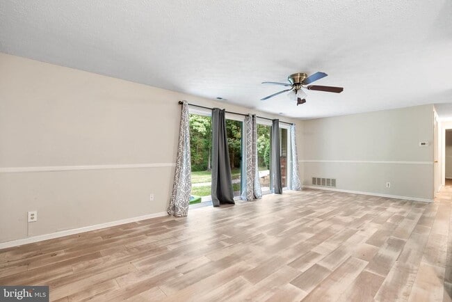 Building Photo - 51 Sweetfern Ct