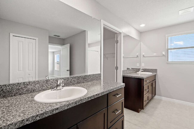 Building Photo - LIKE NEW Home for Rent in Creek Preserve!