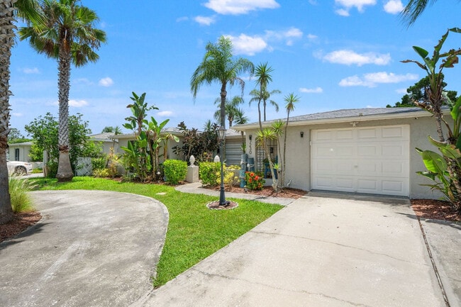 Building Photo - 7240 Westwind Dr