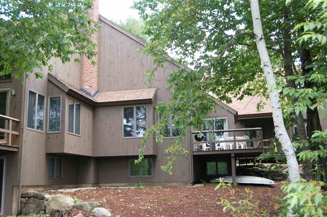Building Photo - 18 Island View