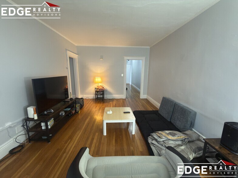 Building Photo - 1746 Commonwealth Ave