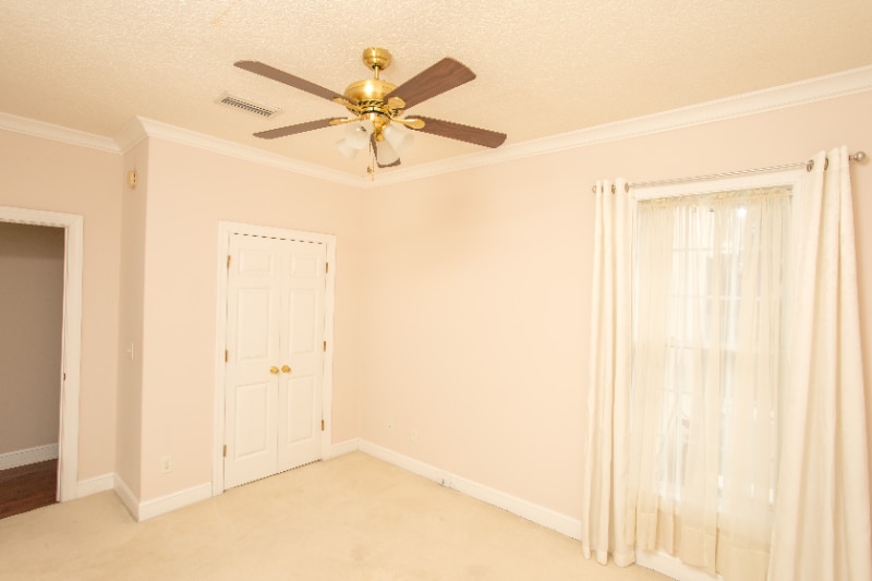 Building Photo - 215 S Harrington Rd