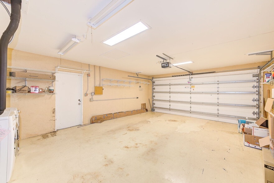 Building Photo - 3471 14th Ave N