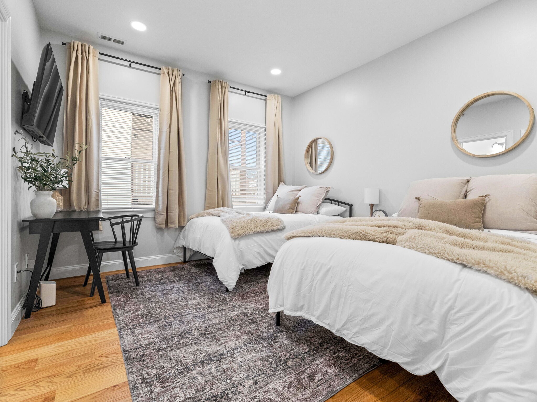 Building Photo - 1 Central Sq