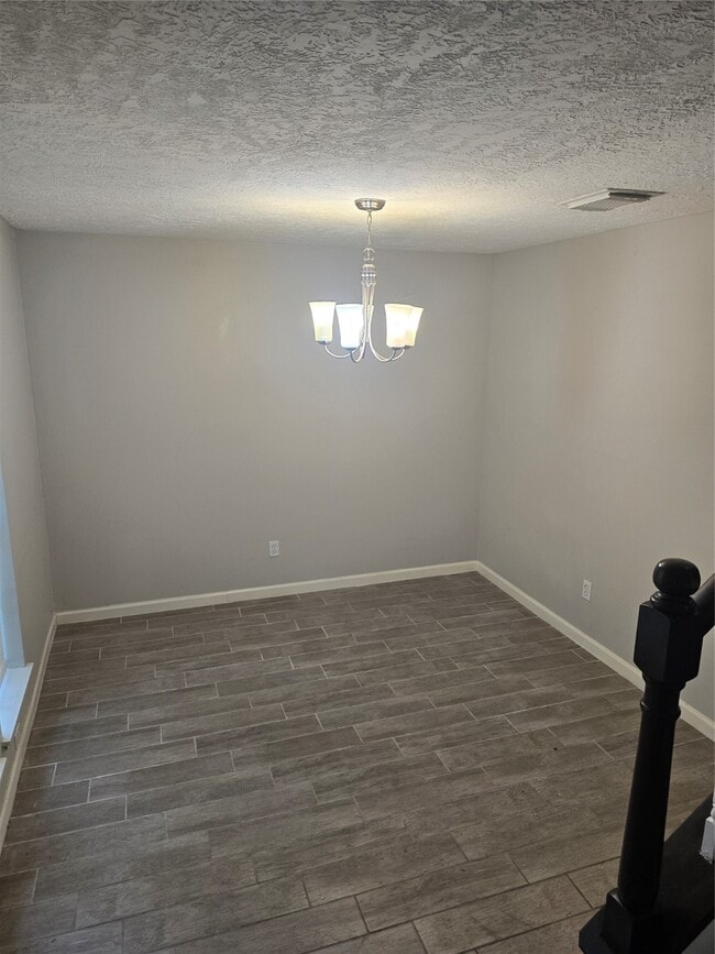 Building Photo - 3211 Highland Laurels Dr