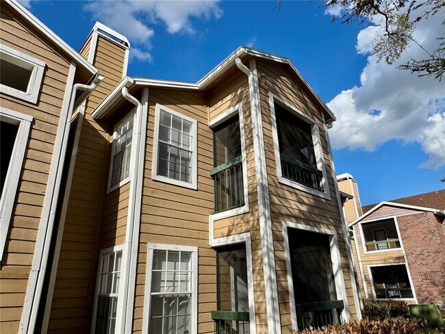 Building Photo - 5533 Chrishire Way