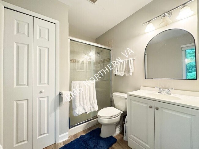 Building Photo - 1476 Greenmont Ct