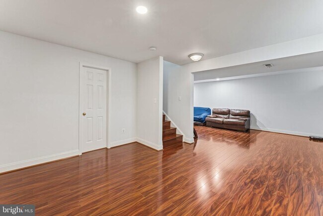 Building Photo - 7887 Cranford Farm Cir