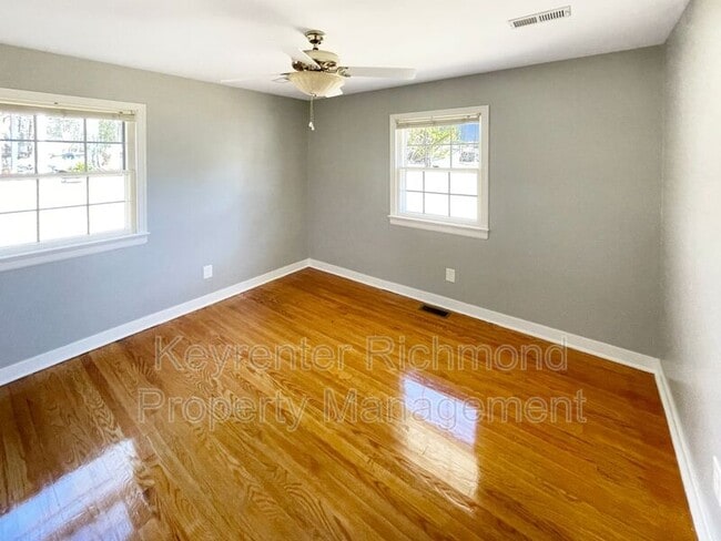 Building Photo - 120 Stanmore Rd