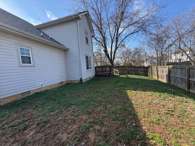 Building Photo - Beautiful Single Family Home