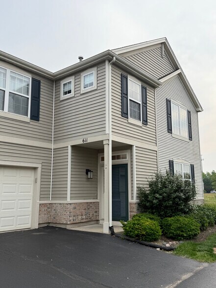 Primary Photo - 611 Arbor Cir