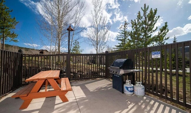 Building Photo - 4103 Blue Sky Trail