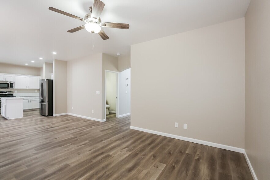 Building Photo - 5312 Adorato Dr