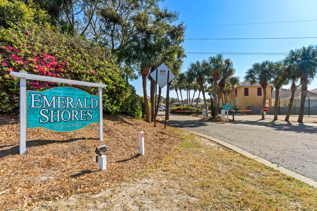 Building Photo - 25 Opal Cove