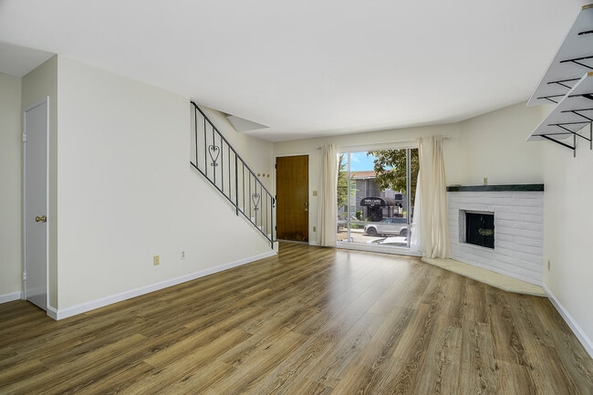 Primary Photo - 3282 Berger Ave